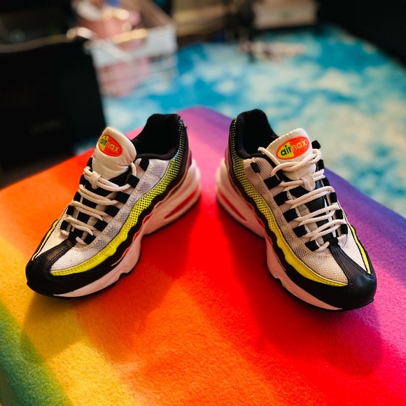 Nike Air Max Size 5.5 - Picture 8 of 10